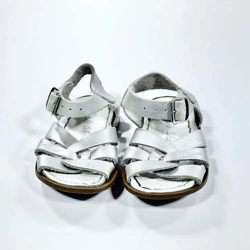 Salt water sandals by hoy silver metallic classic sandal 4